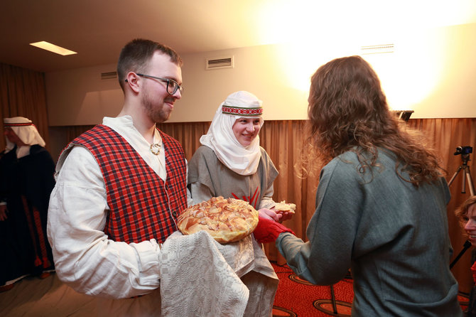 Aliaus Koroliovo/15min nuotr./Archajinių vestuvių ritualas