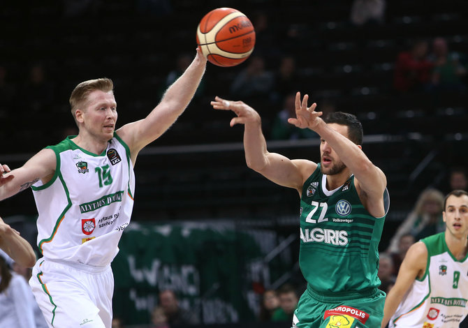 Aliaus Koroliovo/15min nuotr./„Žalgiris“ – Alytaus „Dzūkija“. Povilas Čukinas ir Vasilije Micičius.