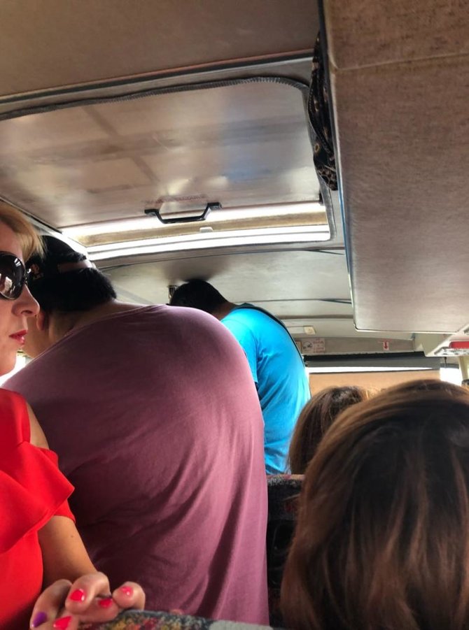 15min skaitytojo nuotr./Autobuso į Lazdijus keleiviai skundžiasi negalintys atsisėsti