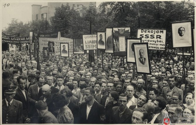 LYA, f. 16895 nuotr./Komunistų mitingas, skirtas Lietuvos liaudies seimo nutarimams paremti. Kaunas. 1940 m. liepos 23 d. Fotonuotrauka.