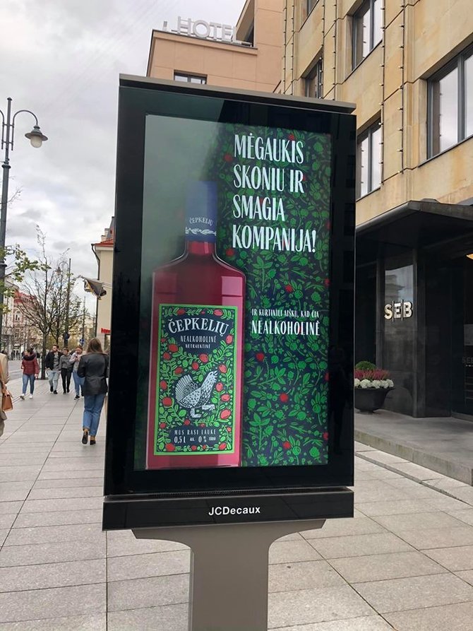 Dovilės Filmanavičiūtės nuotr./Čepkelių trauktinė reklamuojama Vilniaus centre