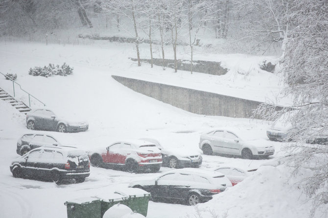 Žygimanto Gedvilos / 15min nuotr./Vilnių užklupo stiprus snygis