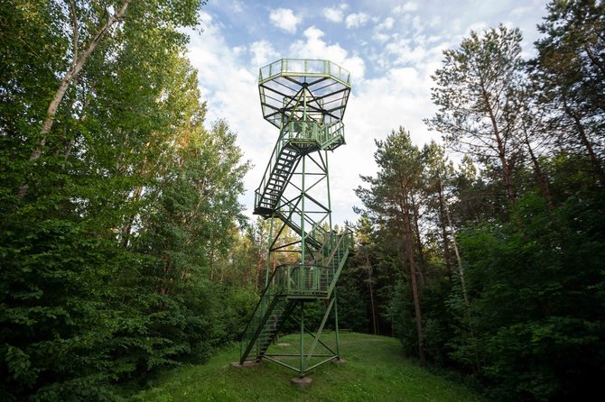 Žygimanto Gedvilos / 15min nuotr./Aukštagirės pėsčiųjų dviratininkų takas. Aukštagirės apžvalgos bokštas