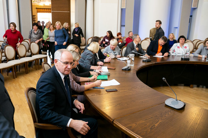 Žygimanto Gedvilos / 15min nuotr./Švietimo ministras susitiko su švietimo darbuotojų profesinių sąjungų atstovais