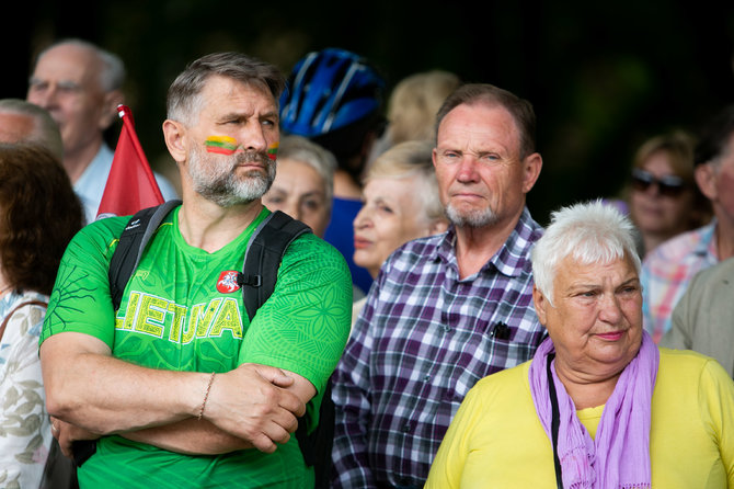 Žygimanto Gedvilos / 15min nuotr./Valstybės vėliavų pakėlimo ceremonija