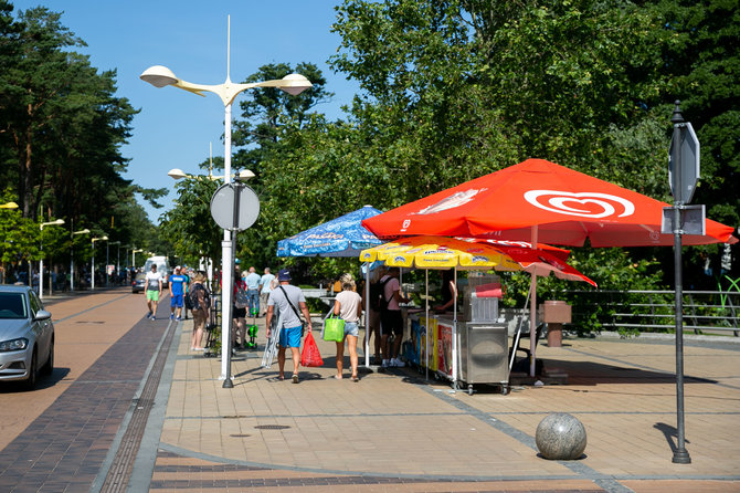 Žygimanto Gedvilos / 15min nuotr./Ledų prekyba Palangoje