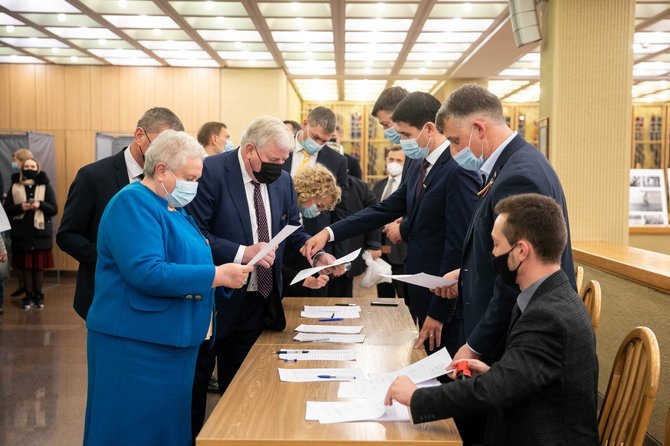 Žygimanto Gedvilos / 15min nuotr./Slaptas balsavimas dėl Seimo pirmininko posto