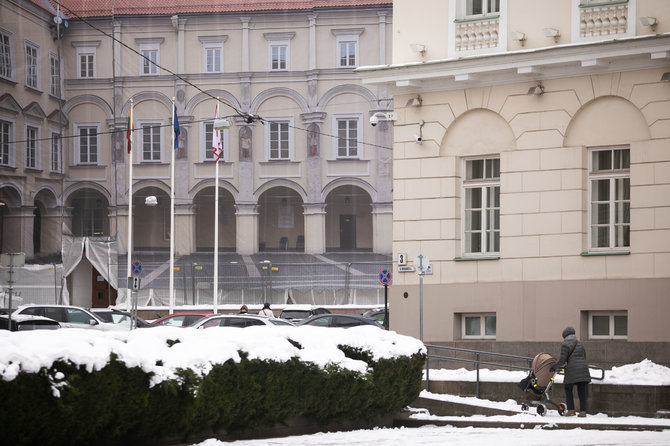 Žygimanto Gedvilos / 15min nuotr./Renovuojami Vilniaus universiteto centriniai rūmai