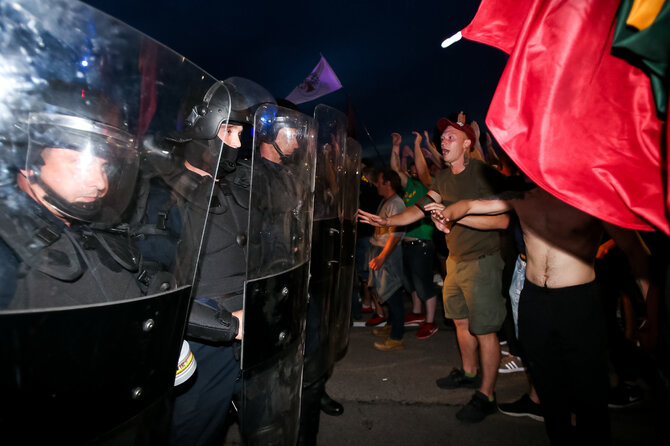 Vidmanto Balkūno / 15min nuotr./Riaušės prie Seimo