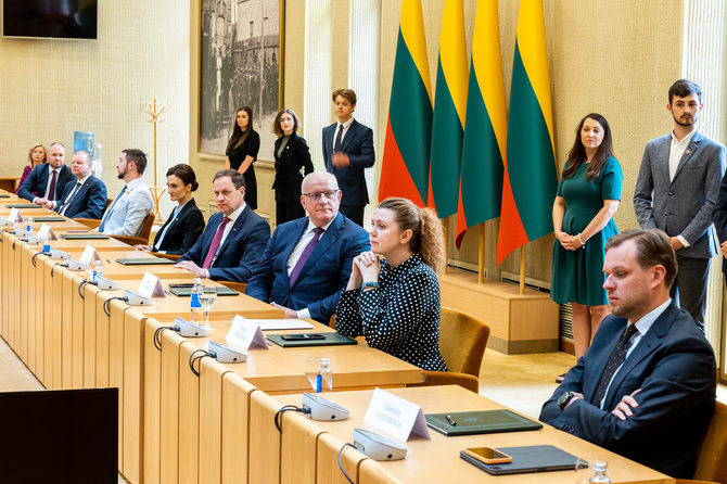 Žygimanto Gedvilos / BNS nuotr./Seime pasirašytas susitarimas dėl nacionalinio saugumo