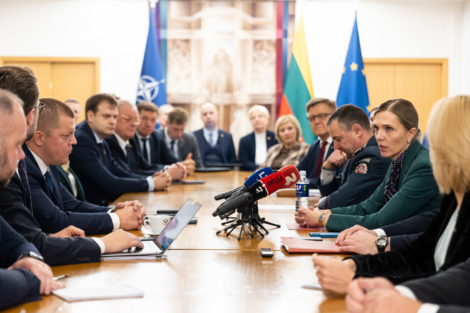 Žygimanto Gedvilos / BNS nuotr./Seimo opozicinės frakcijos susitiko su vidaus reikalų ministre A.Bilotaite