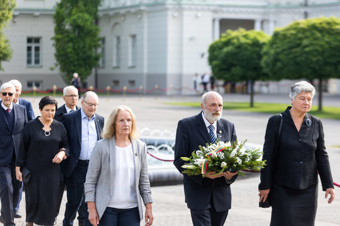 Žygimanto Gedvilos / BNS nuotr./Birutė Valionytė (d.), Saulius Pečeliūnas