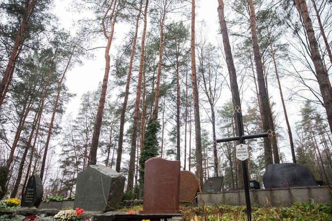 Žygimanto Gedvilos / 15min nuotr./T.Martinėnienės artimųjų kapai