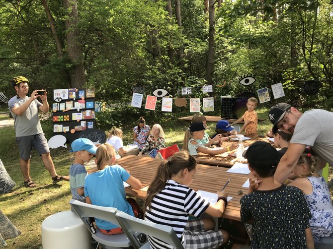 Organizatorių nuotr./Anykščiuose praūžė literatūrinis festivalis visai šeimai „Nuotykiai tęsiasi“