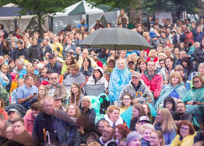 Gyvos muzikos festivalis „Akacijų alėja 2017“