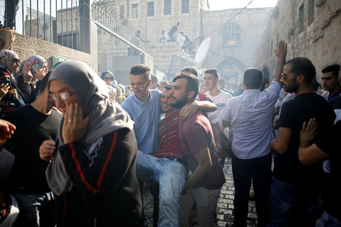 „Scanpix“ nuotr./ Susirėmimas tarp Izraelio policininkų ir palestiniečių Jeruzalėje