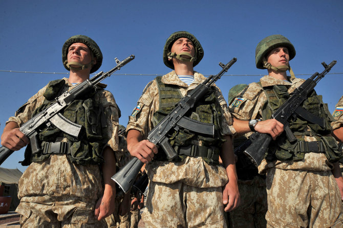„Scanpix“/AP nuotr./Rusų kariai Armėnijoje