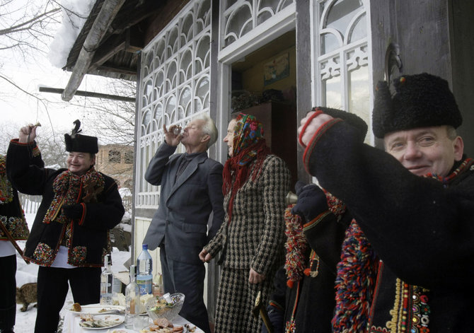 „Reuters“/„Scanpix“ nuotr./Kalėdos Ukrainos Karpatuose
