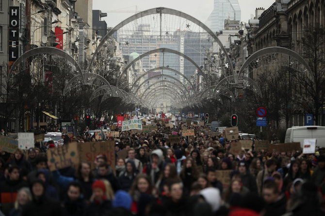 „Scanpix“/AP nuotr./Protestas dėl klimato kaitos Belgijoje