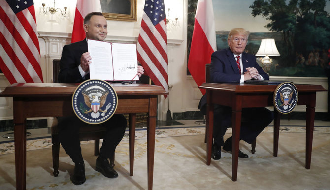 „Scanpix“/„Sipa USA“ nuotr./Andrzejus Duda ir Donaldas Trumpas