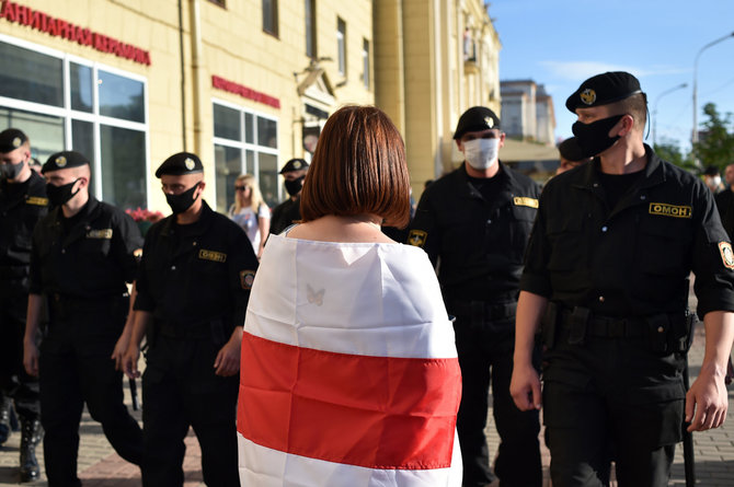 AFP/„Scanpix“ nuotr./Protestas Minske