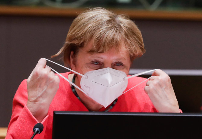 AFP/„Scanpix“ nuotr./Angela Merkel ES viršūnių susitikime