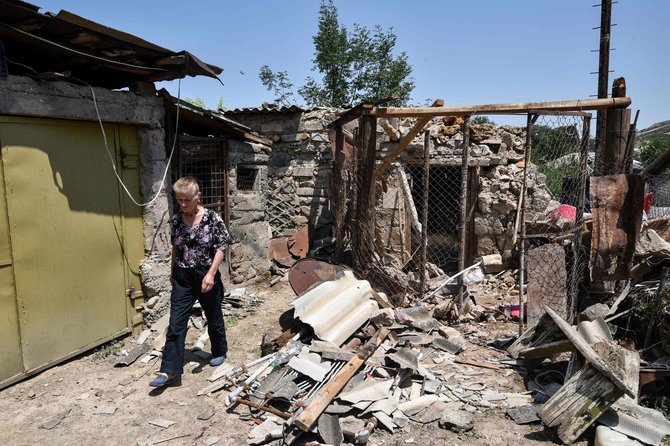 AFP/„Scanpix“ nuotr./Susirėminai Azerbaidžano ir Armėnijos pasienyje