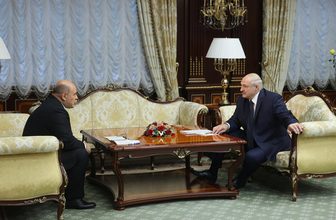 „Reuters“/„Scanpix“ nuotr./Michailas Mišustinas ir Aliaksandras Lukašenka