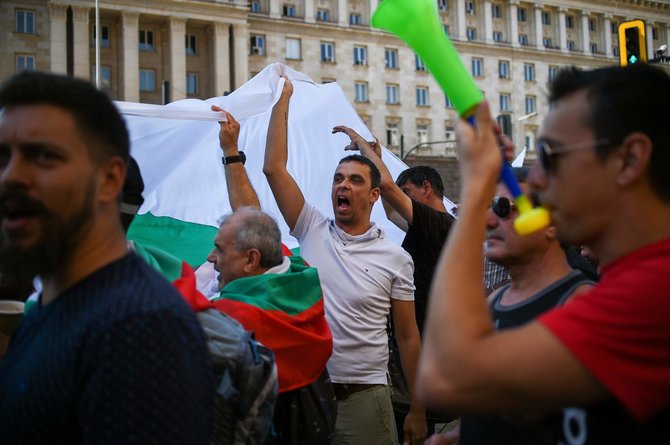 AFP/„Scanpix“ nuotr./Protestuotojai Bulgarijoje