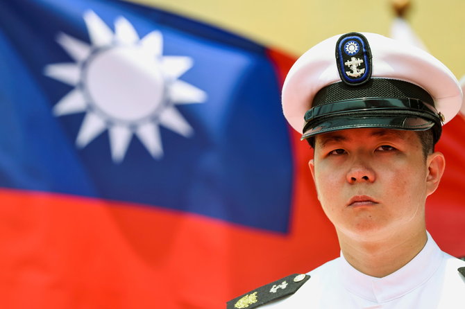 „Reuters“/„Scanpix“ nuotr./Taivano vėliava