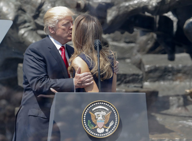 „Scanpix“/AP nuotr./Donaldas Trumpas ir Melania Trump