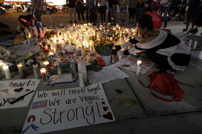 „Scanpix“/AP nuotr./JAV gedima Las Vegaso žudynių aukų