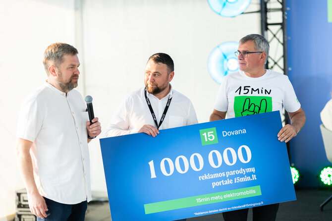 Roberto Riabovo / BNS nuotr./Vilniaus Lukiškių aikštėje ir Gedimino prospekte vyksta „eJudėjimo“ festivalis