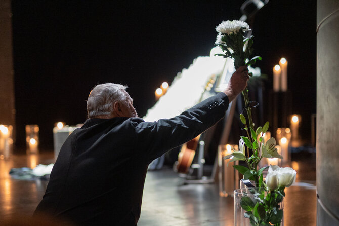 Roberto Riabovo / BNS nuotr./Atsisveikinimas su Kostu Smoriginu Jaunimo teatre