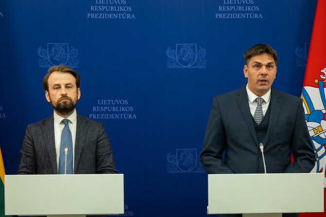 Roberto Riabovo / BNS nuotr./Kandidato į kultūros ministrus Ignoto Adomavičiaus spaudos konferencija