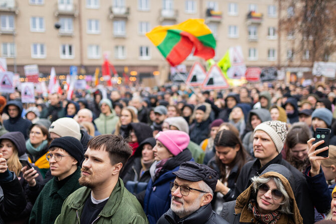 Roberto Riabovo / BNS nuotr./Protestas „Šalin rankas nuo laisvo žodžio“