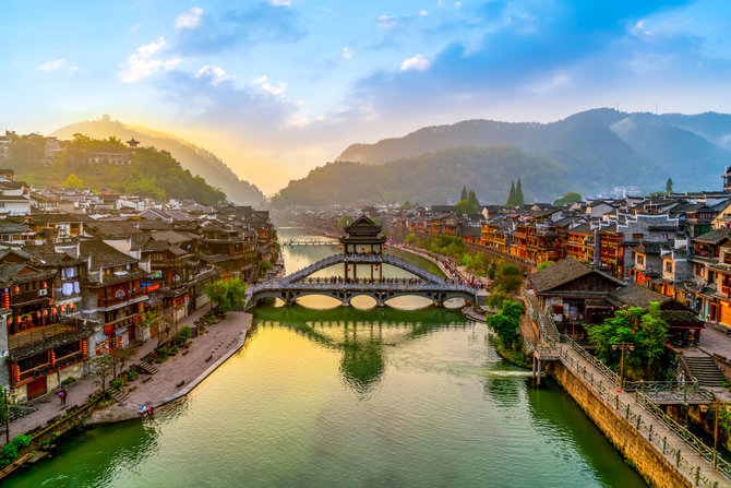 Shutterstock nuotr./Fenghuango miestelis, Kinija 