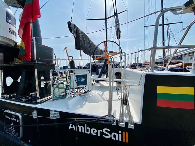 „Ambersail-2“ komandos nuotr./Mokslinė įranga jachtoje „Ambersail-2“