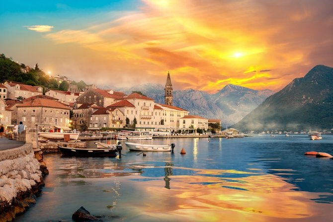 Foto dal molo di Istock/Kotor