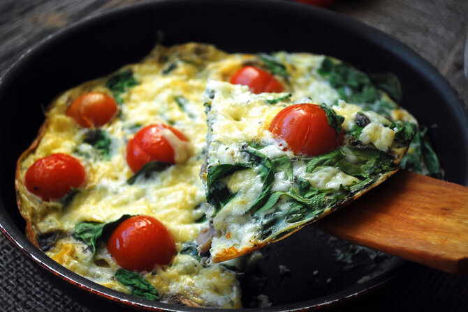 Shutterstock nuotr./Omletas su špinatais