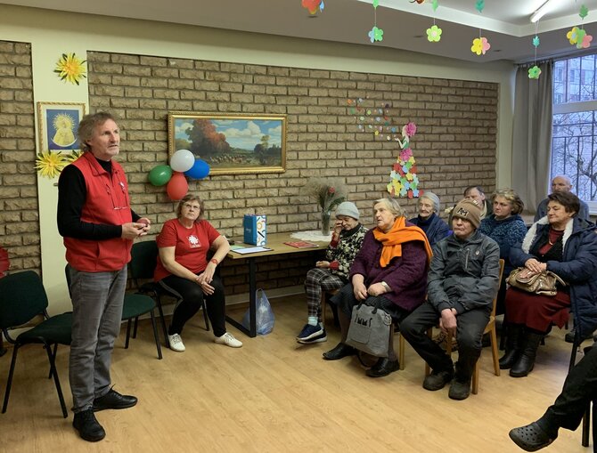 Lietuvos Carito nuotr./Arūnas Kučikas dienos centre patiriantiems benamystę ir vienišumą 