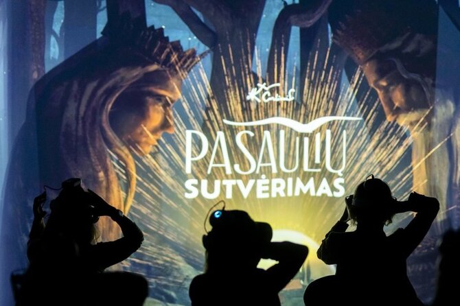 Irmanto Gelūno nuotr./Virtualios realybės (VR) projektas „Pasaulių sutvėrimas”