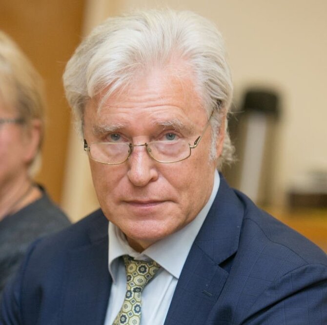 Juliaus Kalinsko / 15min nuotr./Gydytojas prof. habil. dr. Julius Kalibatas