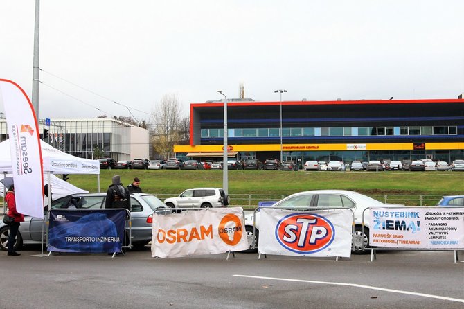 Partnerio nuotr./Automobilių tikrinimo kampanija „Nustebink žiemą!“