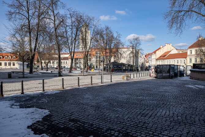 S.Žiūros nuotr./Vilnius skelbia konkursą prekybos ne maisto produktais laikinuose įrenginiuose prie Pilies ir Didžiosios g.