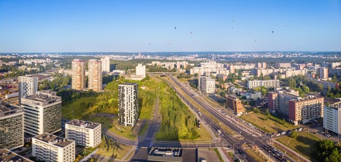 Partnerio nuotr./Namai: su vaizdu į Vilniaus panoramą, želdiniais ir sostinės privalumais