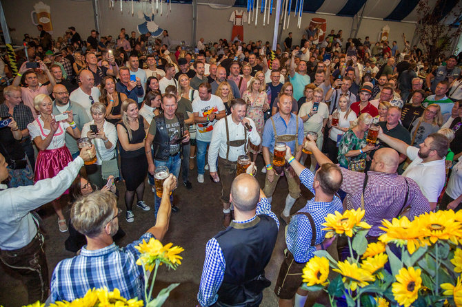 I.Gaižausko nuotr./Kaune praūžė ketvirtasis „Oktoberfestas“: šventę vainikavo išskirtinis karališkosios šeimos atstovų vizitas