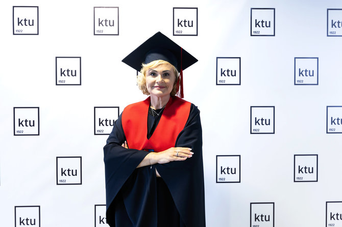 KTU nuotr./Studijų programos Verslo administravimas (KTU MBA) pirmosios laidos absolventė Lina Zaboras