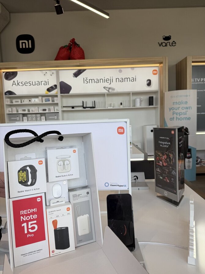 „Varle.lt“ nuotr./Riboto leidimo „Xiaomi Summer Pack“ tik Varle.lt – lengvai vasarai be rūpesčių
