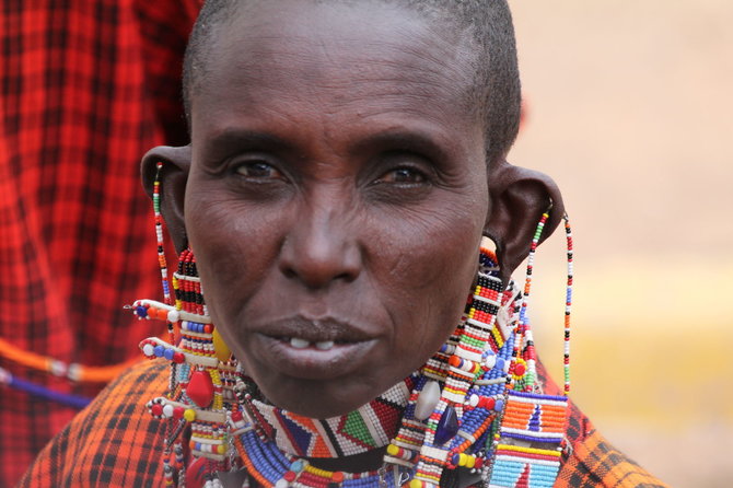 Kelionių organizatoriaus „GRŪDA“ nuotr. /Masajų genties moteris
